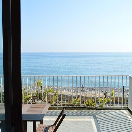 Riva Beach Apartment Riva Ligure Ngoại thất bức ảnh