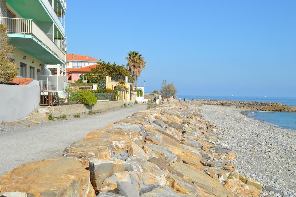 Riva Beach Apartment Riva Ligure Ngoại thất bức ảnh
