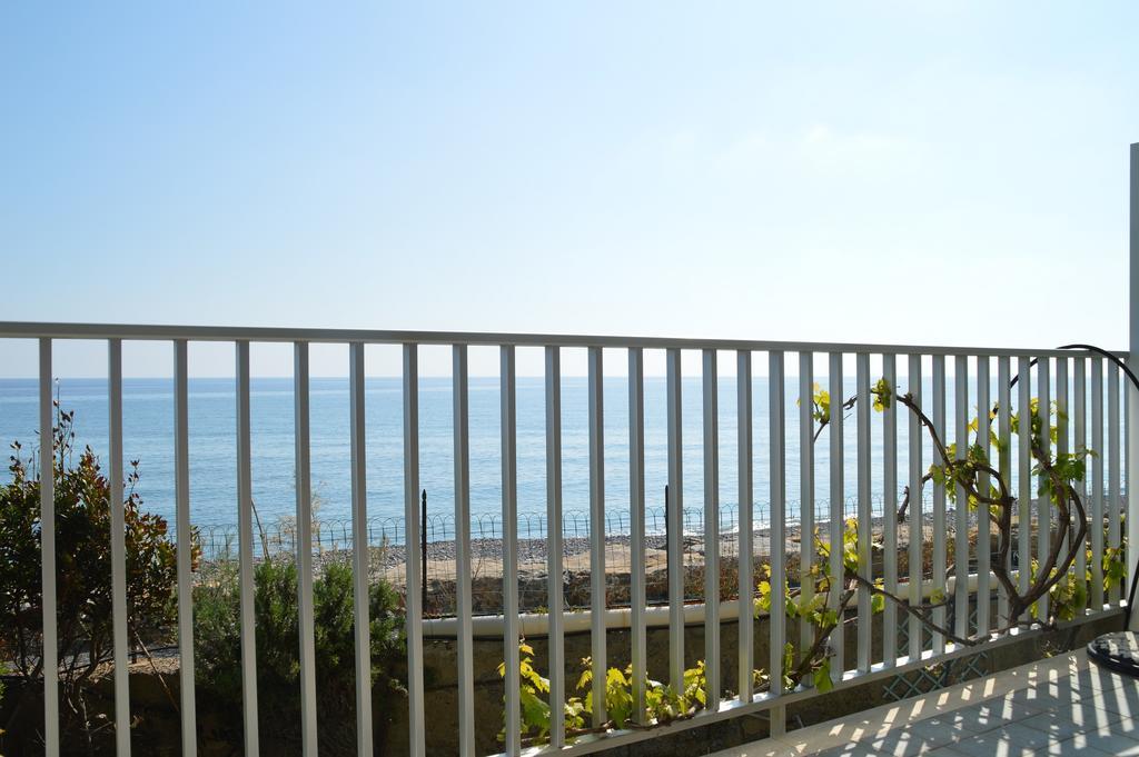 Riva Beach Apartment Riva Ligure Ngoại thất bức ảnh
