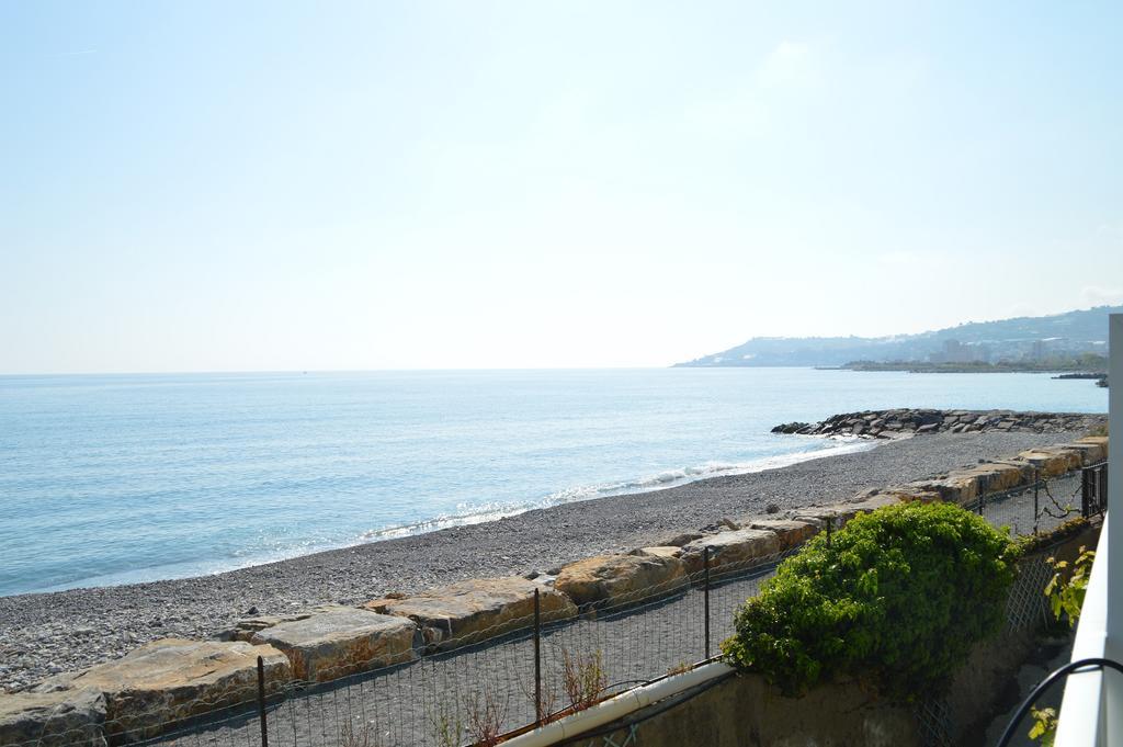 Riva Beach Apartment Riva Ligure Ngoại thất bức ảnh