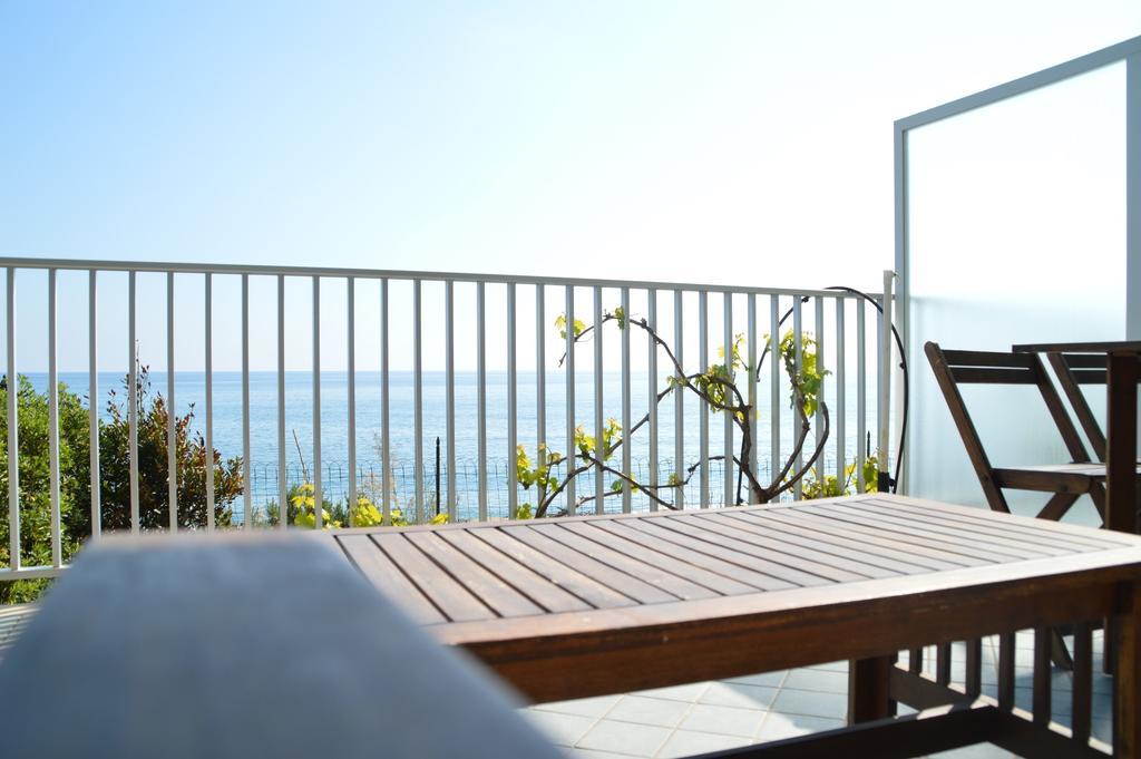 Riva Beach Apartment Riva Ligure Ngoại thất bức ảnh
