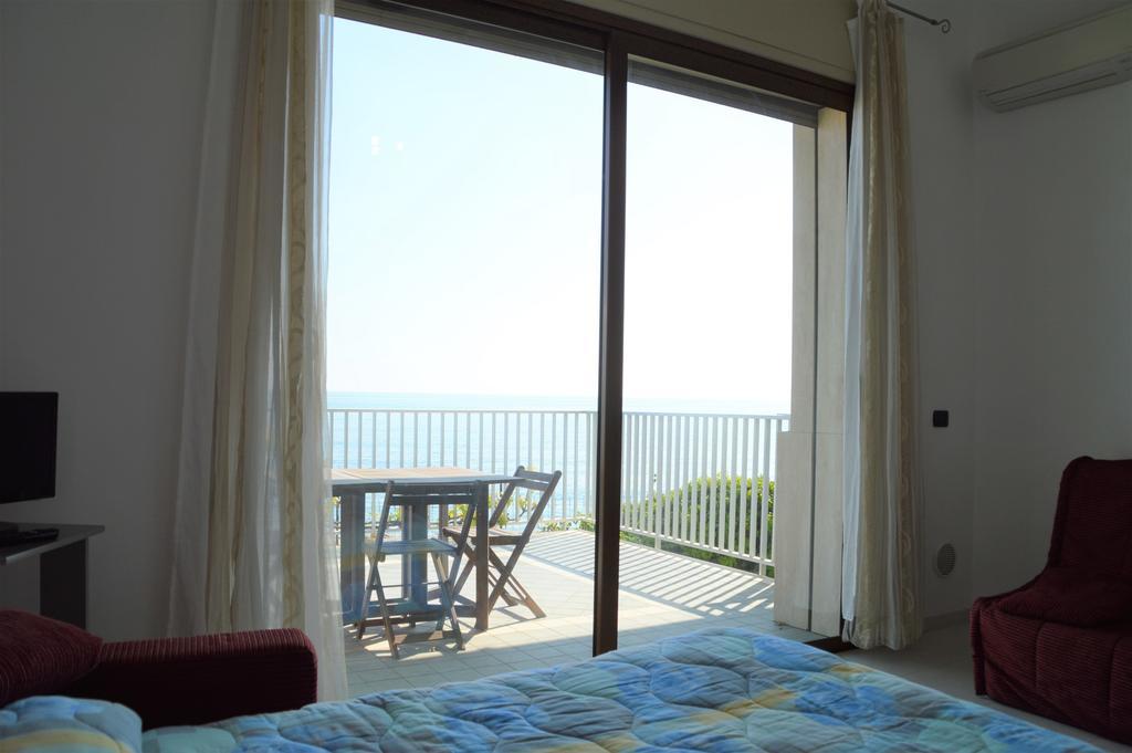 Riva Beach Apartment Riva Ligure Ngoại thất bức ảnh